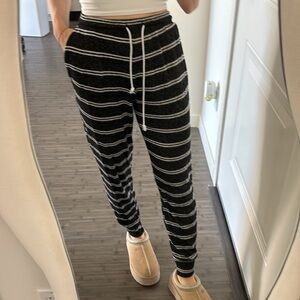Forever 21 soft striped jogger sweatpants loungewear pants drawstring
